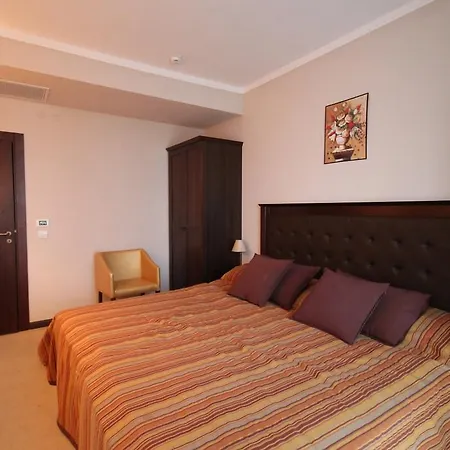 Arendoo In Royal Beach Apartament *